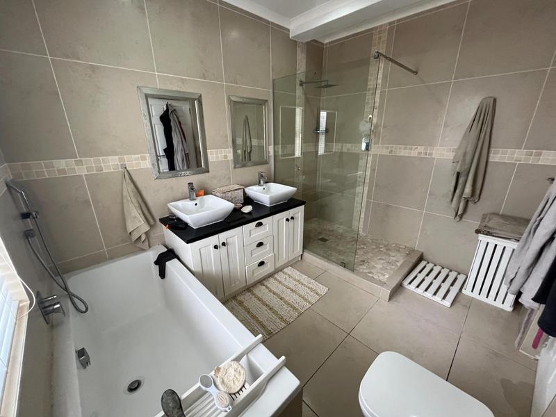 3 Bedroom Property for Sale in Port Owen Western Cape